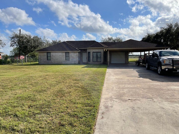 33411 FM1577 in San Benito, TX - Building Photo