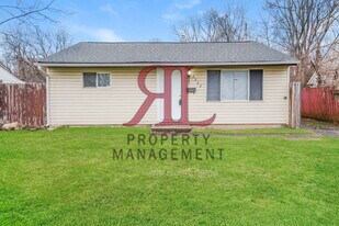 2262 Century Dr in Columbus, OH - Building Photo