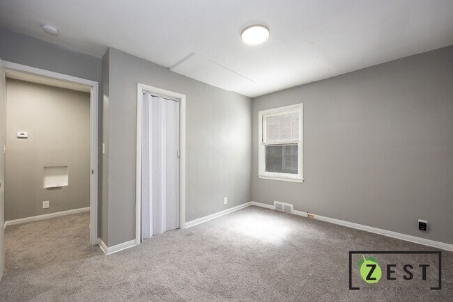 5235 Chatsworth St-Unit -5235 Lower in Detroit, MI - Building Photo - Building Photo