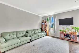 605 Bayside Ct in South Amboy, NJ - Building Photo - Building Photo