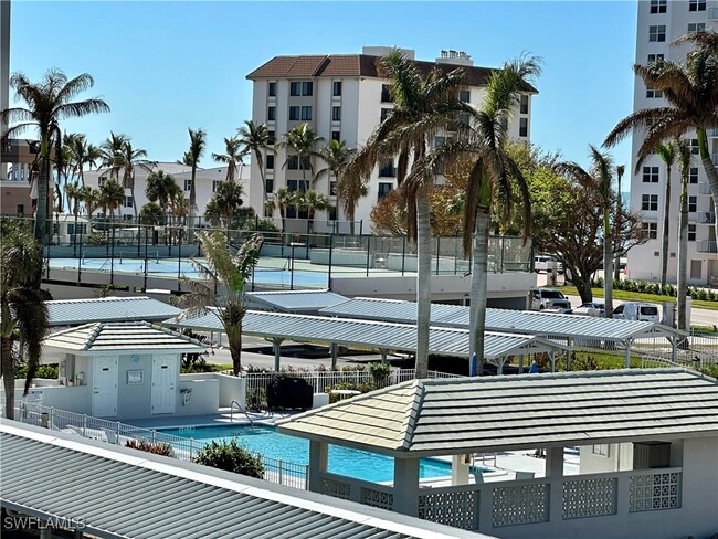 property at 10686 Gulf Shore Dr