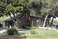 Building Photo - Pine Manor Apartments in Sacramento, California