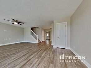 248 Loop Rd in West Columbia, SC - Building Photo - Building Photo