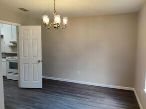 2366 Gregory Dr in Tallahassee, FL - Building Photo - Building Photo