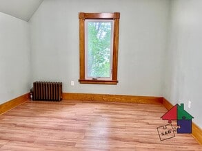 34 Highland Ave in Barre, VT - Foto de edificio - Building Photo