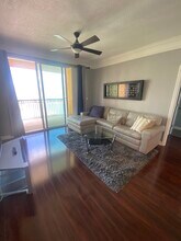 345 Bayshore Blvd, Unit 1710 in Tampa, FL - Building Photo - Building Photo