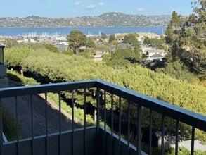 23 Anchorage Rd in Sausalito, CA - Building Photo - Building Photo