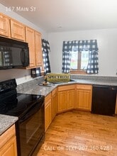 167 Main St in Canaan, ME - Building Photo - Building Photo