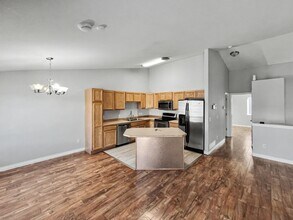2974 Summer Sun Ct in Anchorage, AK - Building Photo - Building Photo