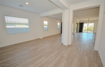 12457 Heritage Bend Dr in Las Vegas, NV - Building Photo - Building Photo