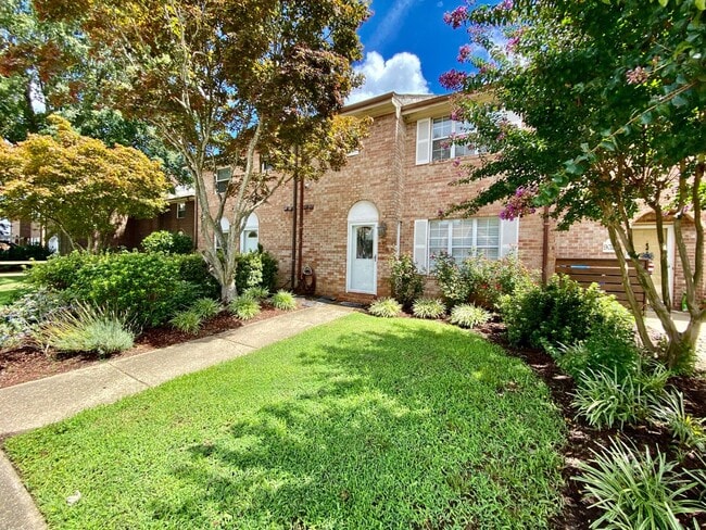 property at 934 Ewell Rd