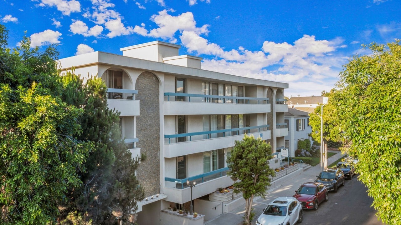 Wilshire Regency in Los Angeles, CA - Foto de edificio