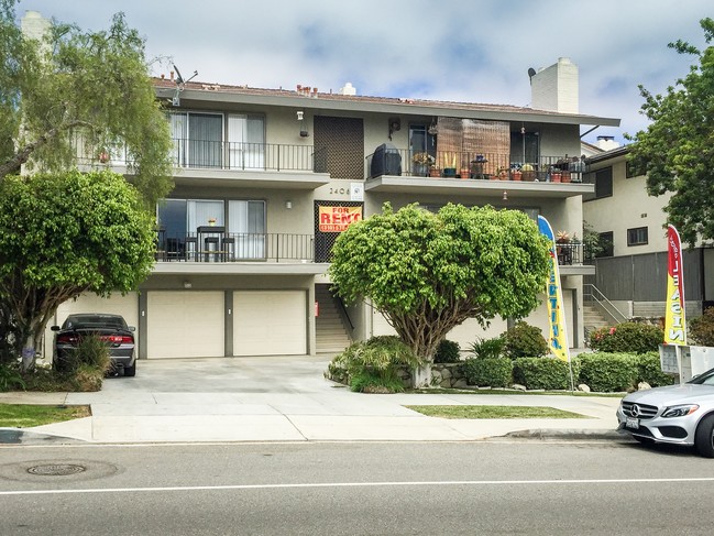 2406 Palos Verdes Dr W in Palos Verdes Peninsula, CA - Foto de edificio - Building Photo