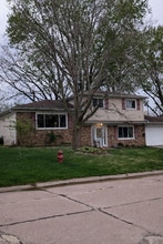 198 37th Ave in East Moline, IL - Building Photo - Building Photo