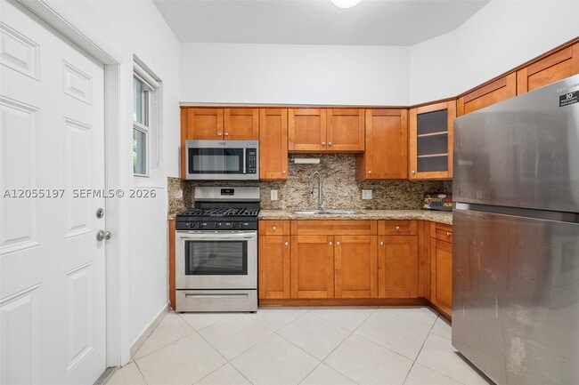 1420 16th St