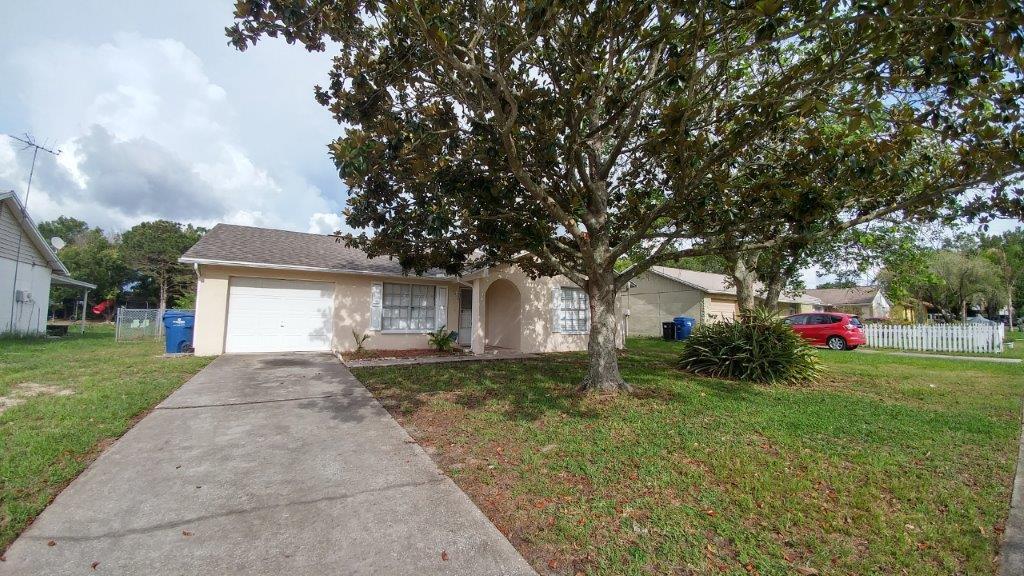 3136 Ludlow Dr in New Port Richey, FL - Building Photo