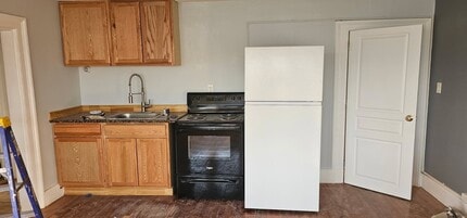 204 Main St, Unit 4F in Goshen, NY - Building Photo - Building Photo