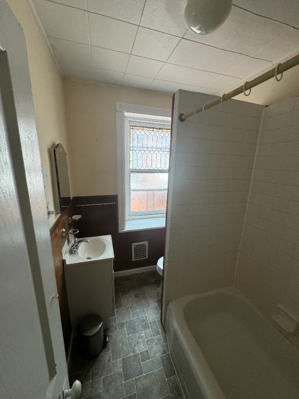 232 S 44th St, Unit 3Fl in Philadelphia, PA - Building Photo - Building Photo