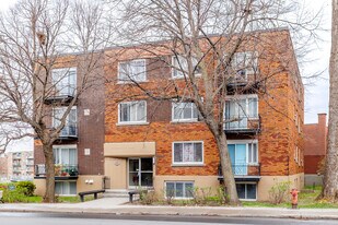2525 Van Horne Av in Montréal, QC - Building Photo