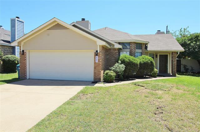 property at 605 McMackin St