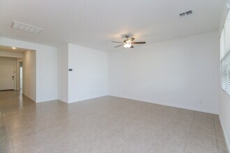 7004 E Aerie Way in San Tan Valley, AZ - Building Photo - Building Photo