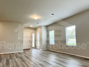 13 Bent Trl Ln in Andice, TX - Building Photo - Building Photo