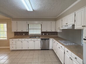 3028 Academy Dr in Valdosta, GA - Building Photo - Building Photo