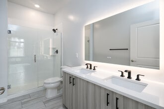 The Forum in Red Bank, NJ - Foto de edificio - Building Photo