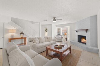 3371 Continental Dr in Missouri City, TX - Building Photo - Building Photo