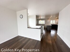 2246 Cambridge Ave in Encinitas, CA - Building Photo - Building Photo
