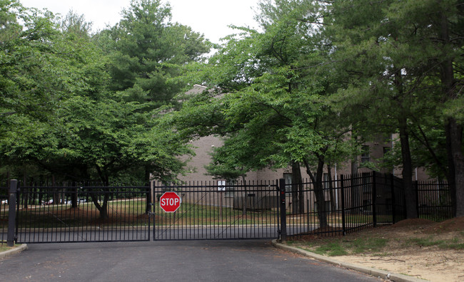 3000 Gallery Place in Waldorf, MD - Foto de edificio - Building Photo