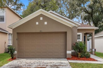 9901 Morris Glen Way in Tampa, FL - Building Photo - Building Photo