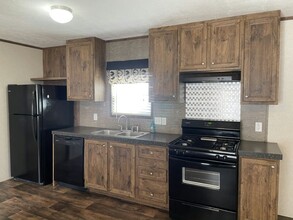 3405 Sinton Rd in Colorado Springs, CO - Building Photo - Building Photo