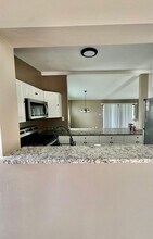 1951 Rayben Dr in Jacksonville, FL - Building Photo - Building Photo