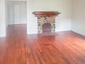 142 Windsor Ave in Colonial Heights, VA - Building Photo - Building Photo