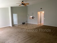 11510 Yellow Birch Ct in New Port Richey, FL - Foto de edificio - Building Photo