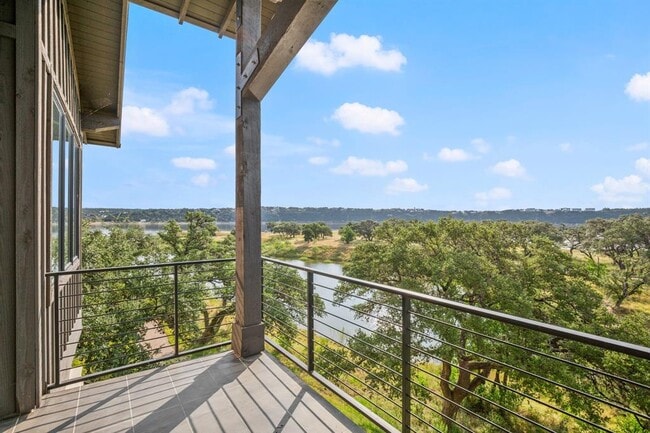 19201 Crusoe Cv in Spicewood, TX - Building Photo - Building Photo