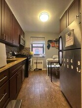 2329 Hudson Ter, Unit C3 in Fort Lee, NJ - Foto de edificio - Building Photo