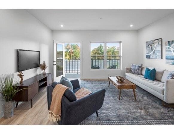 635 Main St, Unit 313 in Wilmington, MA - Foto de edificio - Building Photo