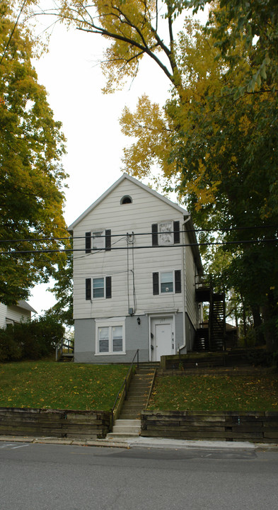 107 Green St in Hudson, NY - Building Photo