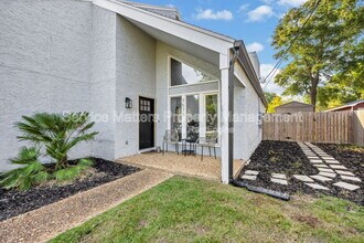 7575 Tippin Ave in Pensacola, FL - Building Photo - Building Photo