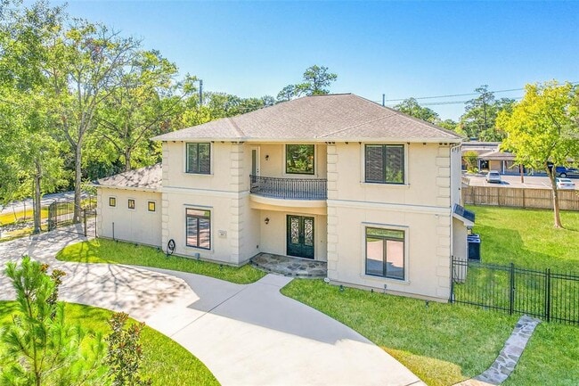 201 Mayerling Dr in Houston, TX - Building Photo - Building Photo