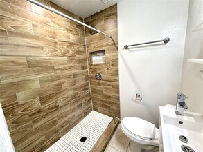 129 Pecos St in Garland, TX - Building Photo - Building Photo