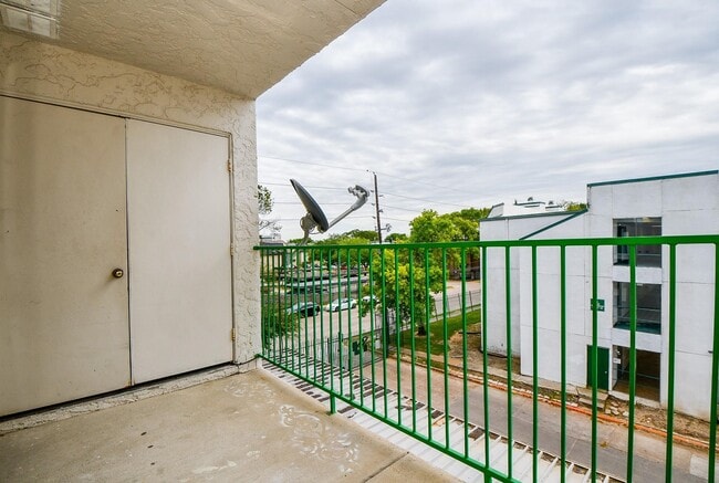 property at 2824 S Bartell Dr