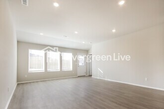 6511 NW Kathleen St in Bentonville, AR - Building Photo - Building Photo