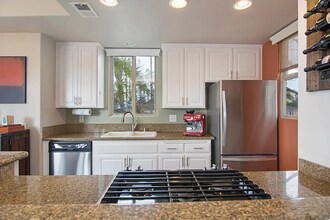 4339 Fanuel St in San Diego, CA - Building Photo - Building Photo