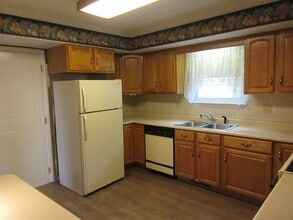 65 Willowbrook Dr in Parkersburg, WV - Building Photo - Building Photo