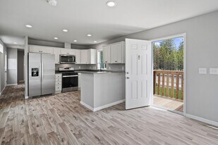 52663 Drafter Rd in La Pine, OR - Building Photo