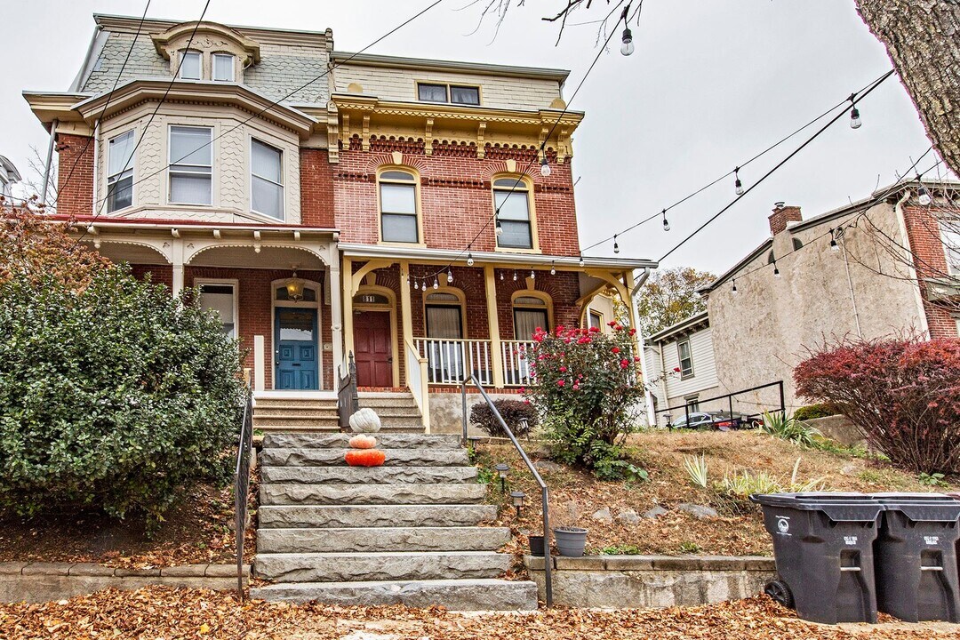 811 N Van Buren St in Wilmington, DE - Building Photo