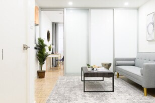 244 E 75th St in New York, NY - Building Photo